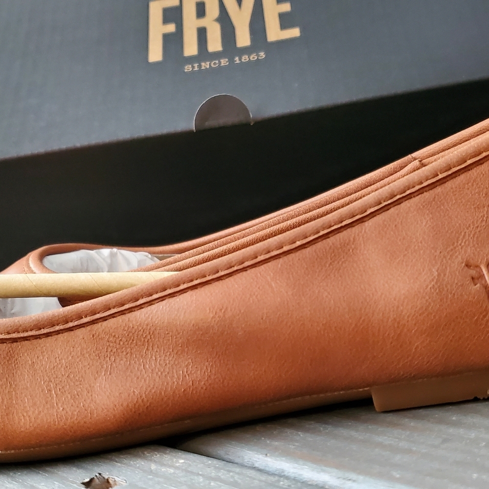 Frye tan leather ballet pumps